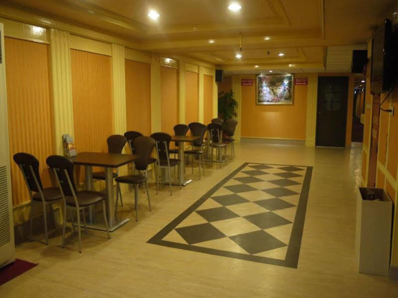 Jing Dian Business Hotel Таоюань Екстер'єр фото